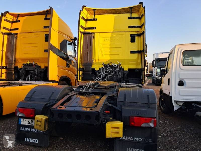 جرار Iveco