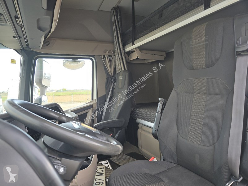 Cabeza tractora DAF XG  FT 4X2