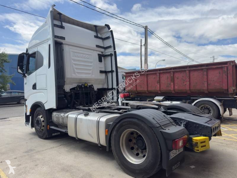 جرار Iveco