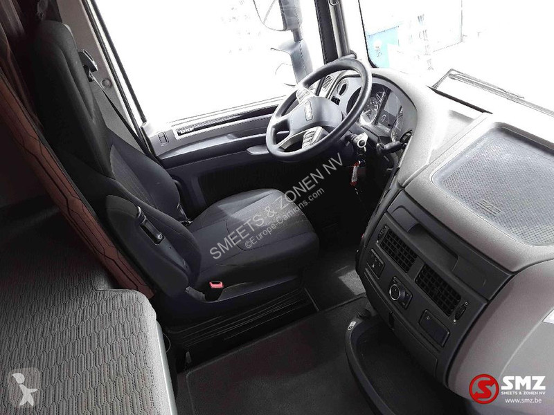 جرار DAF 530