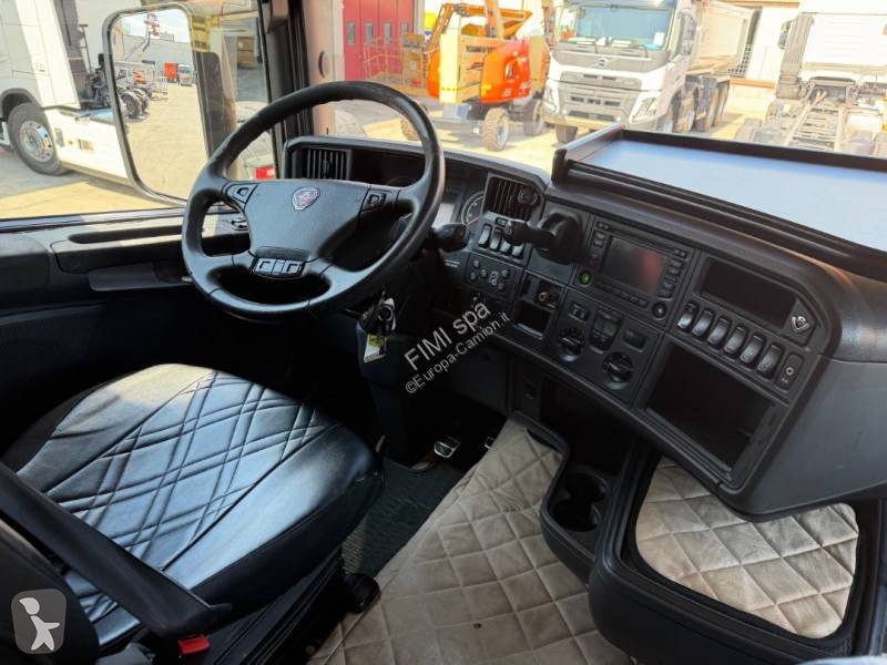 جرار Scania