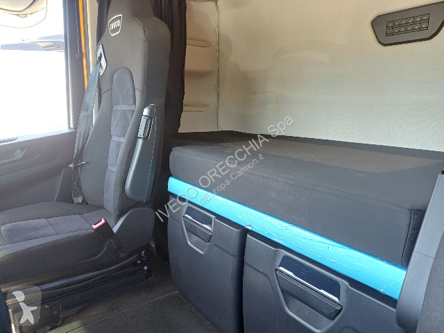 جرار Iveco S-WAY AS440S53T/P