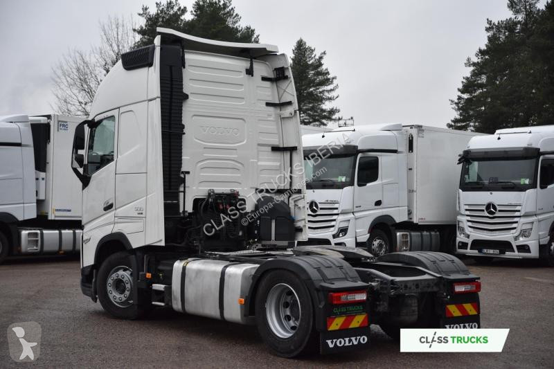 Traktor Volvo 500 Globetrotter XL