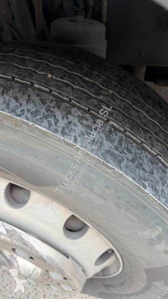 جرار Volvo