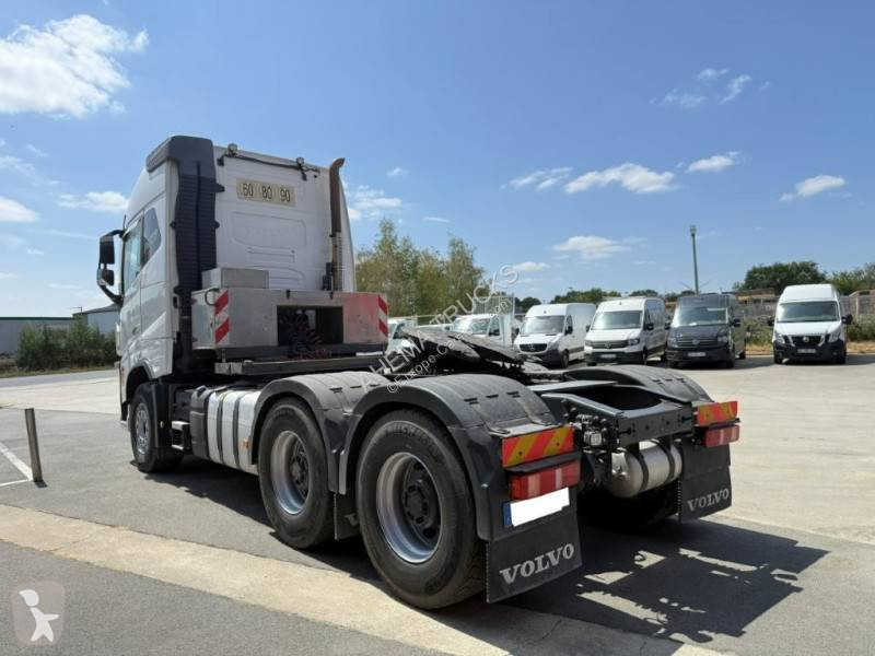 جرار Volvo
