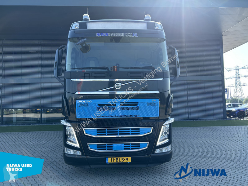 جرار Volvo 500 4x2 VDS + No TC