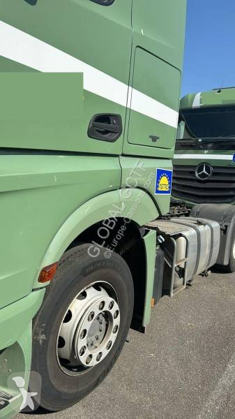 جرار Mercedes