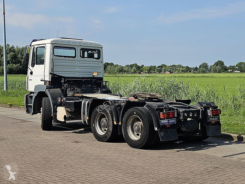 جرار MAN 26.403 6X4 MANUAL