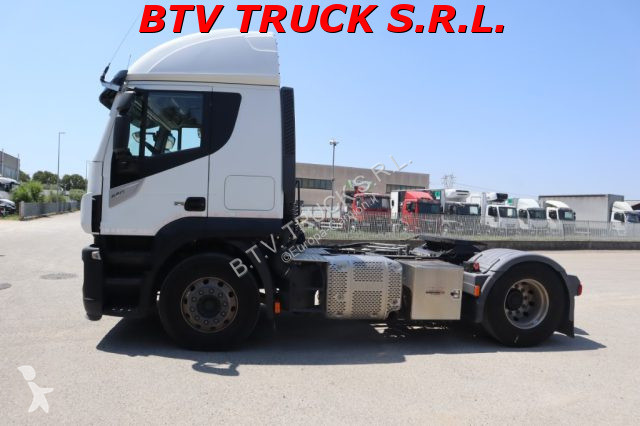 Tahač Iveco STRALIS