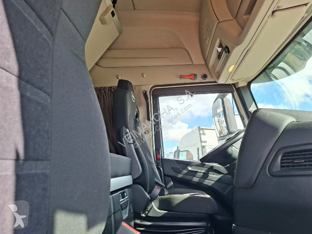 Cabeza tractora Iveco Stralis AS440S49T/P