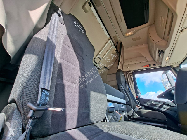 Nyergesvontató Iveco Stralis AS440S49T/P