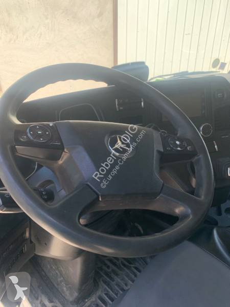 جرار Mercedes