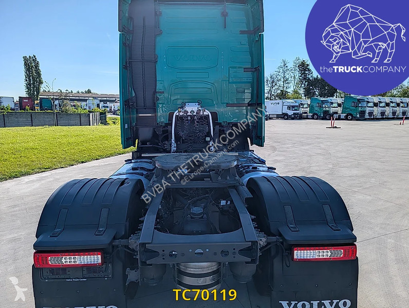 جرار Volvo 500