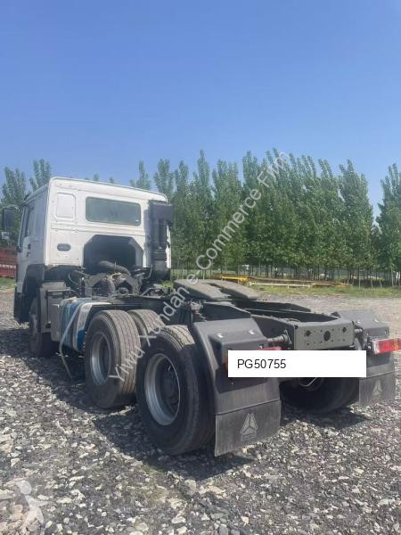 جرار Howo ZZ4257V3241W