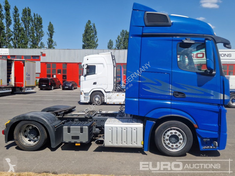 جرار Mercedes ACTROS 1845