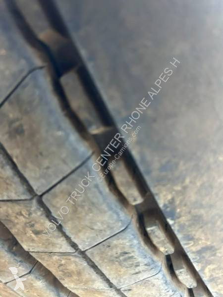 جرار Volvo