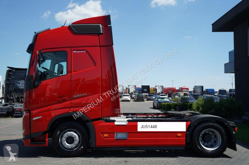 Cap tractor Volvo FH 500