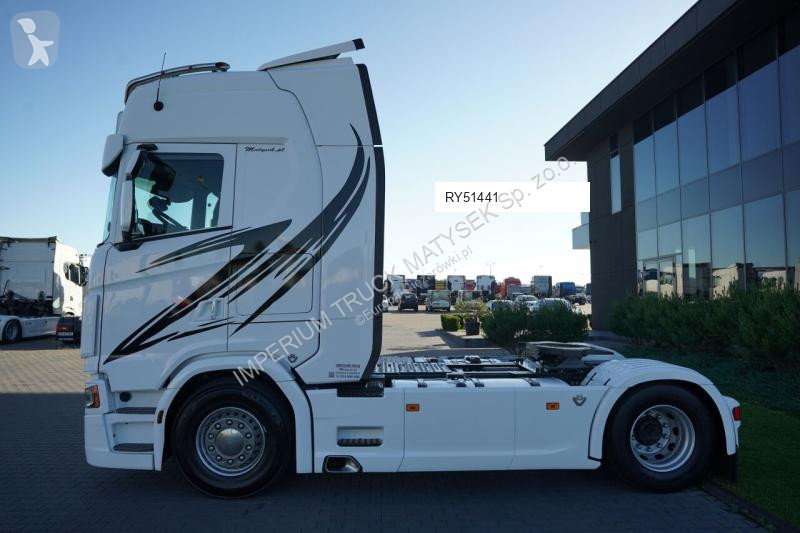 جرار Scania S 580