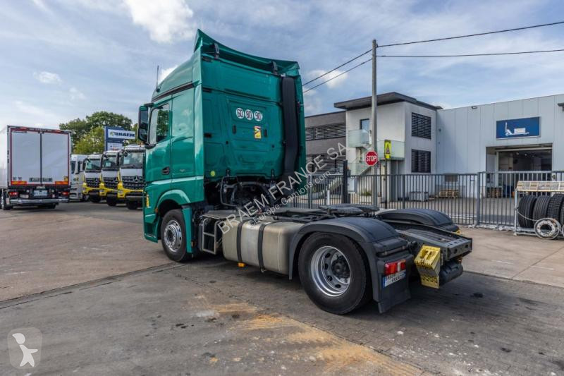 جرار Mercedes ACTROS 1845