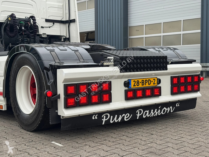 Trekker Volvo 500 Globetrotter XL Special /...