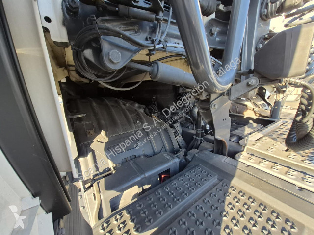 جرار Scania R450 A4X2   NA