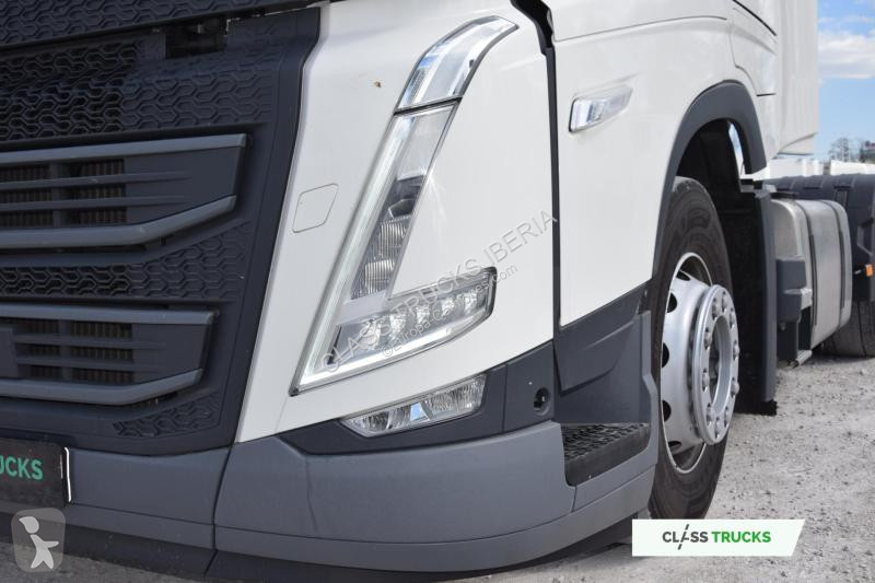 جرار Volvo FH 460 Globetrotter XL i-Save