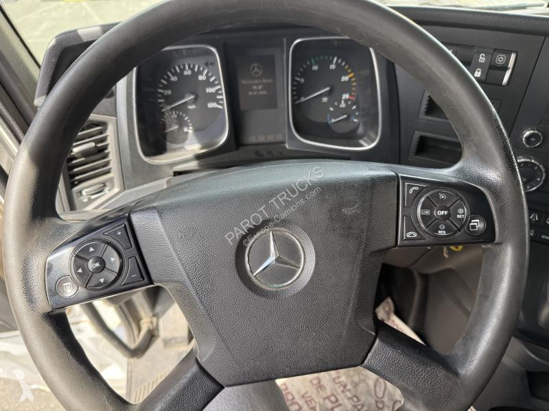 جرار Mercedes 1845