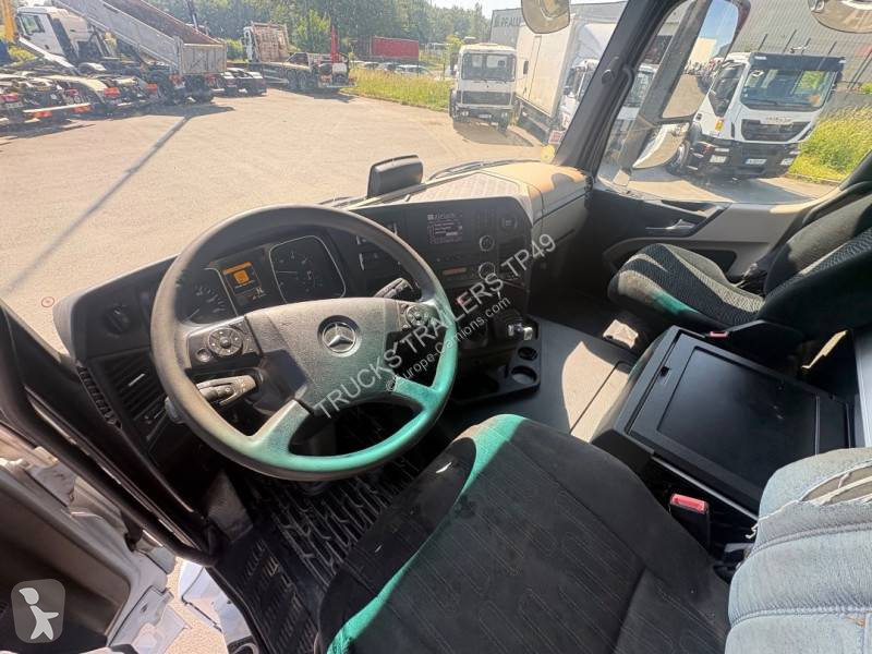 جرار Mercedes