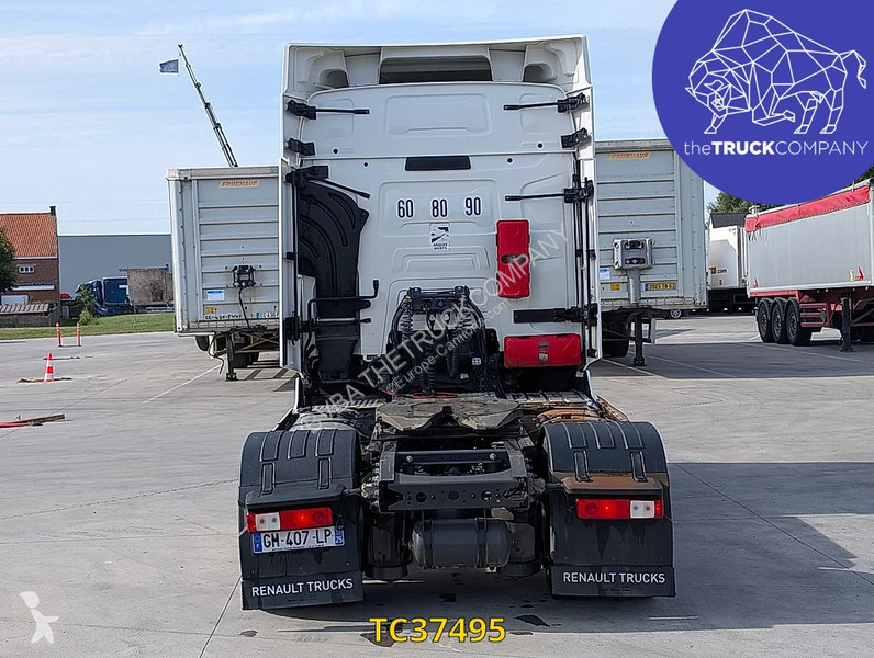 جرار Renault T 480
