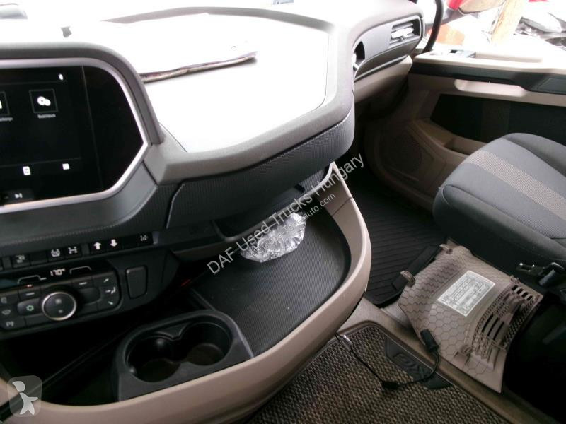 جرار DAF XG  FT 4X2