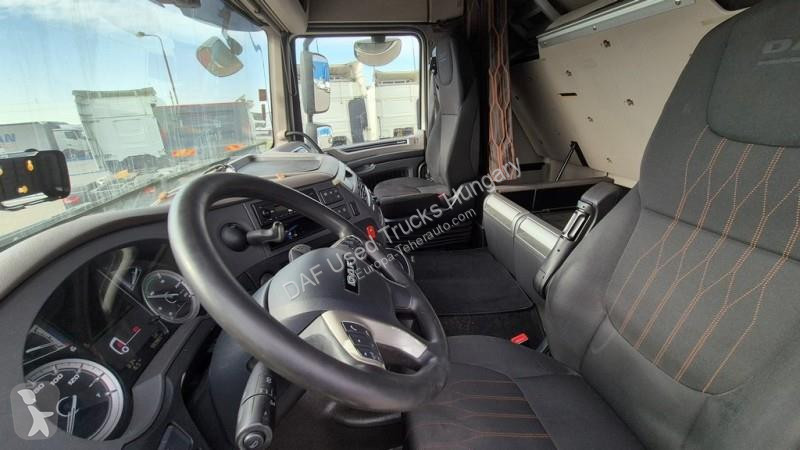 جرار DAF XF  FT LOW DECK 4X2