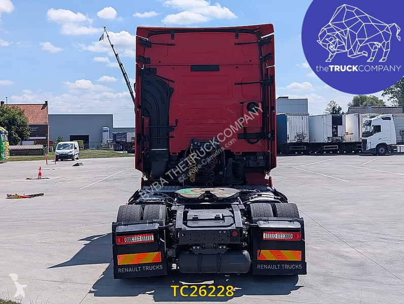 جرار Renault T 480