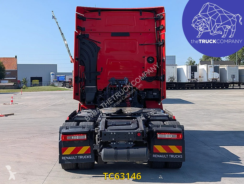 جرار Renault T 480