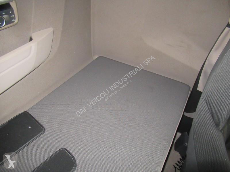 جرار DAF XG  FT 4X2