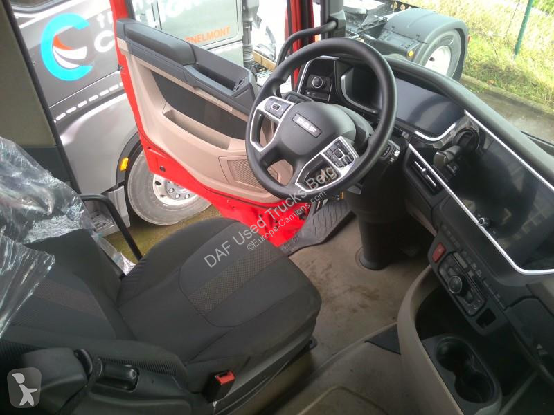جرار DAF XG  FT 4X2