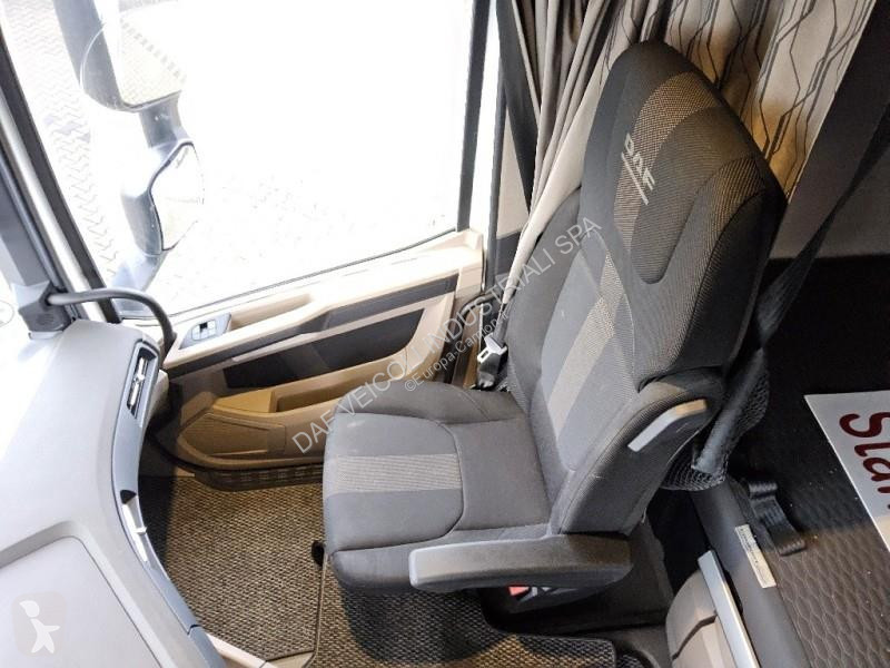 جرار DAF XG  FT 4X2