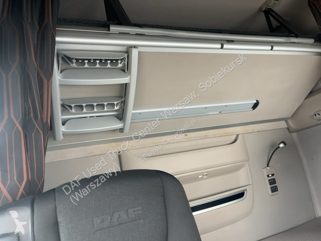 جرار DAF XF  FT 4X2