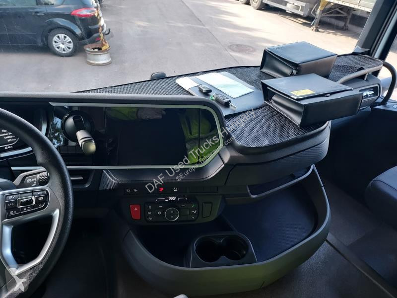 جرار DAF XFn  FT 4X2