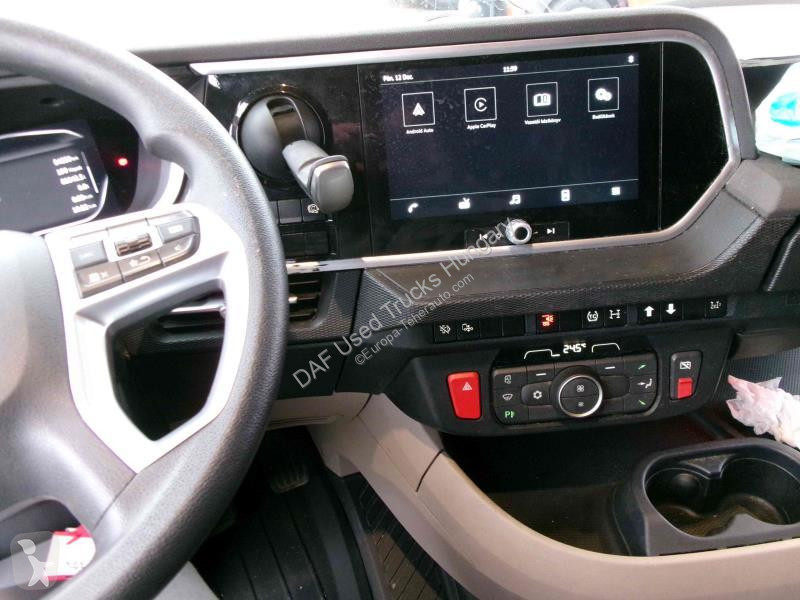 جرار DAF XG  FT 4X2
