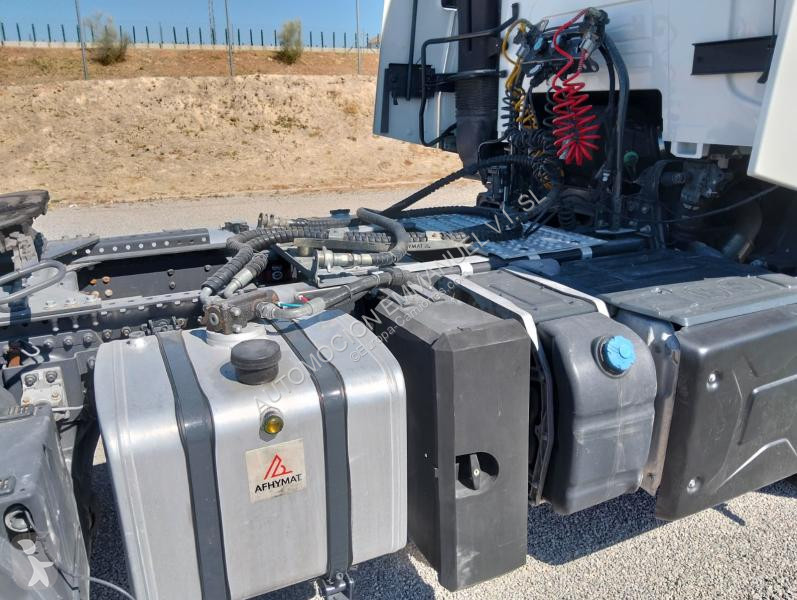 جرار Renault 480 XROAD TSeries