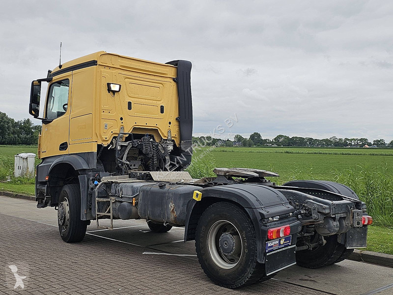 Влекач Mercedes ACTROS 2043 AS steel suspension