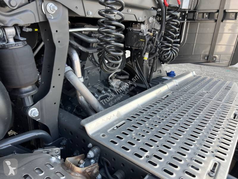 جرار Iveco