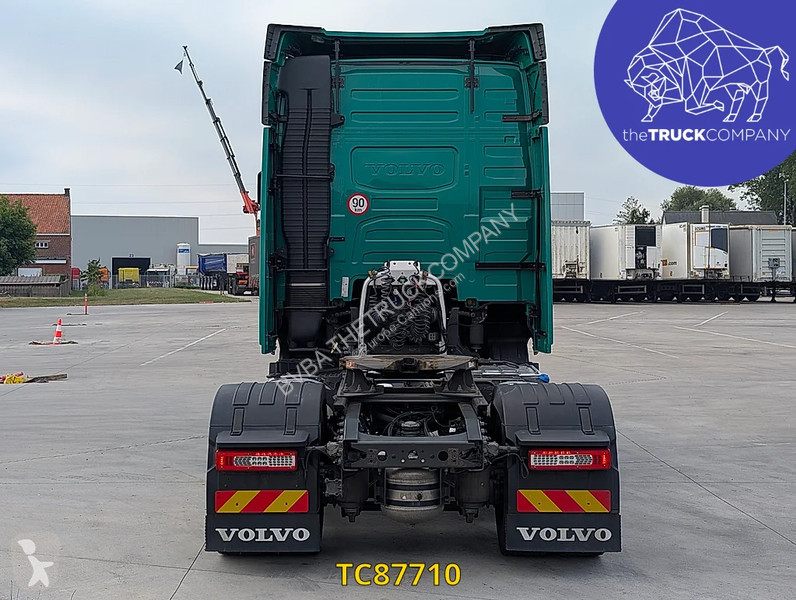 جرار Volvo 500