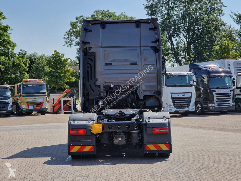 Traktor MAN 18.520 GX - D30 - Retarder - Full...