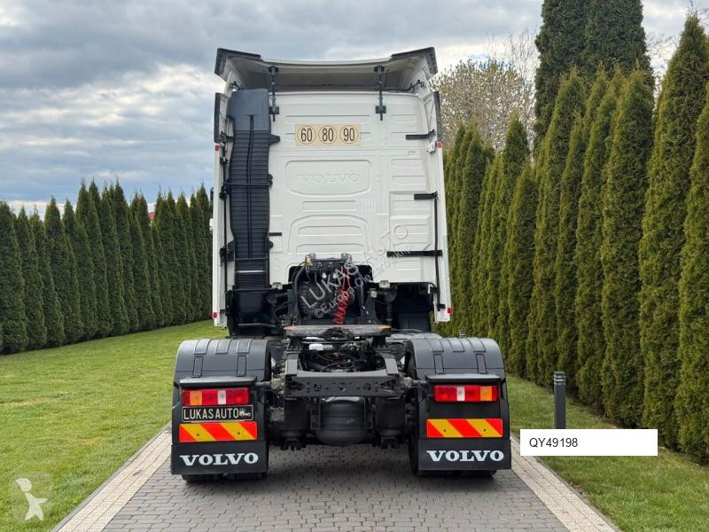 Влекач Volvo FH 500