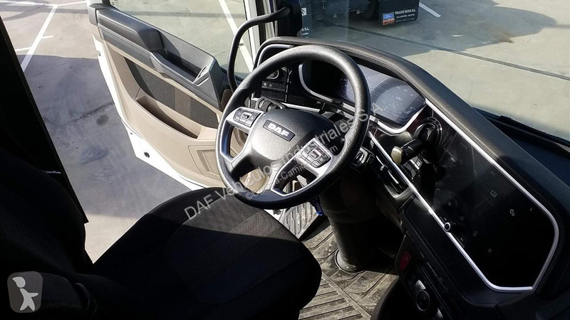 جرار DAF XG  FT 4X2