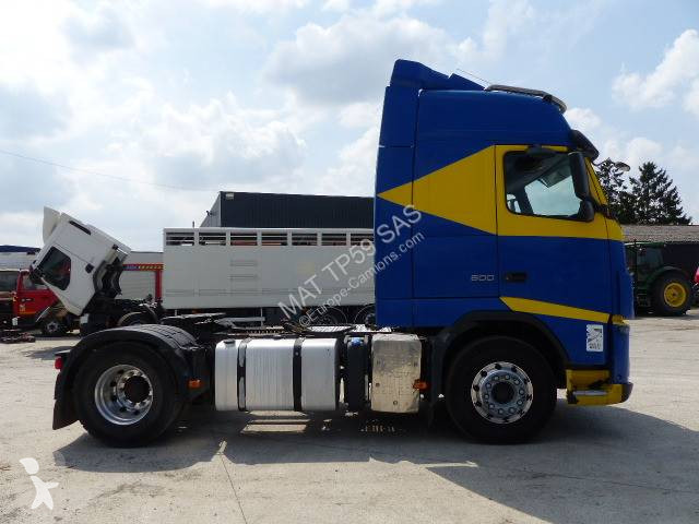 Cap tractor Volvo