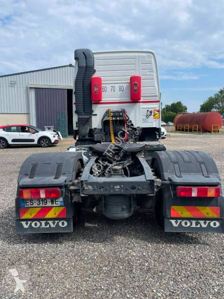 جرار Volvo