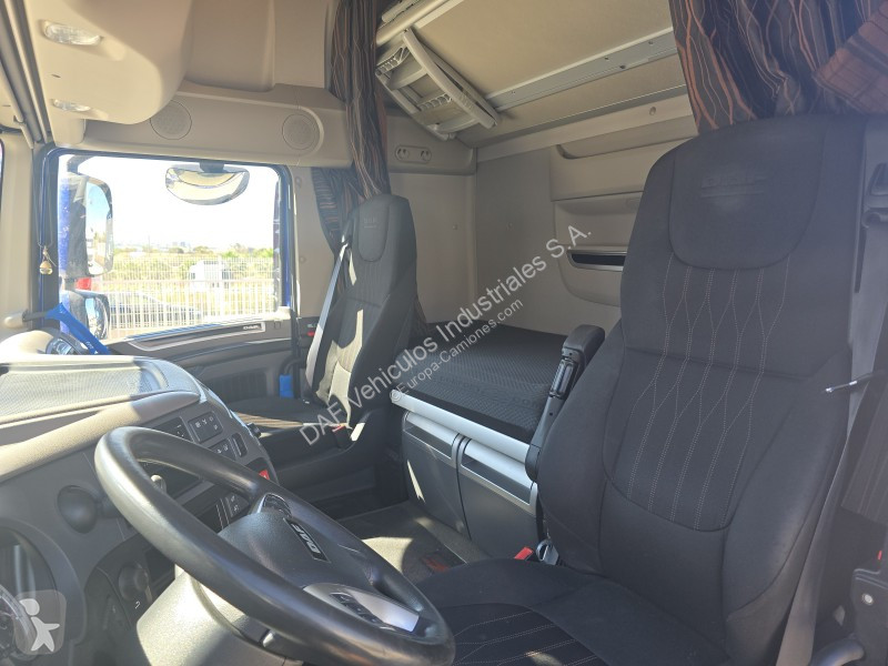 Trekker DAF 530 FT 4X2