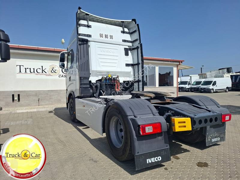 جرار Iveco